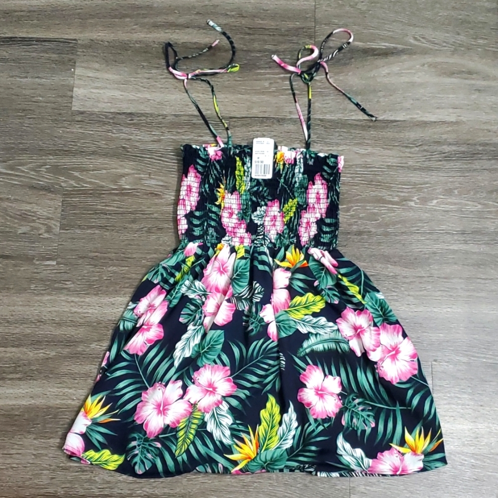 Forever 21 floral hawaiin dress